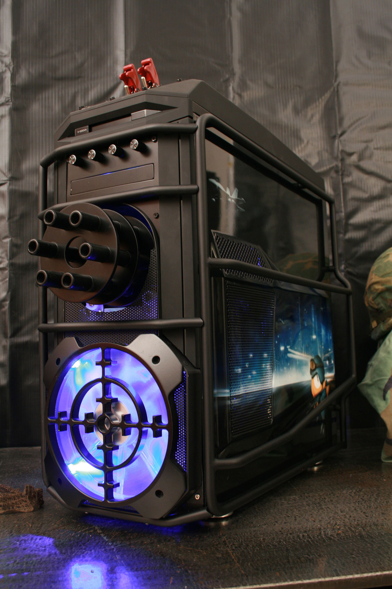 Illustration for article titled Check Out This Battlefield Case Mod. It Has a Freakin' Chain Gun.